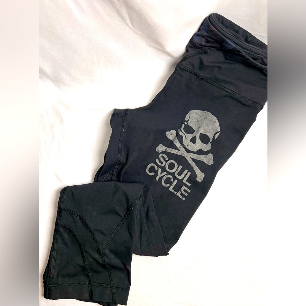SOULCYCLE x LULULEMON Cropped Legging